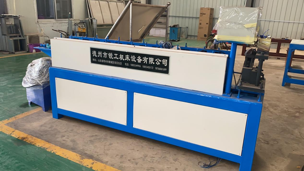 冷弯成型设备  乐鱼平台（中国）弹片生产设备